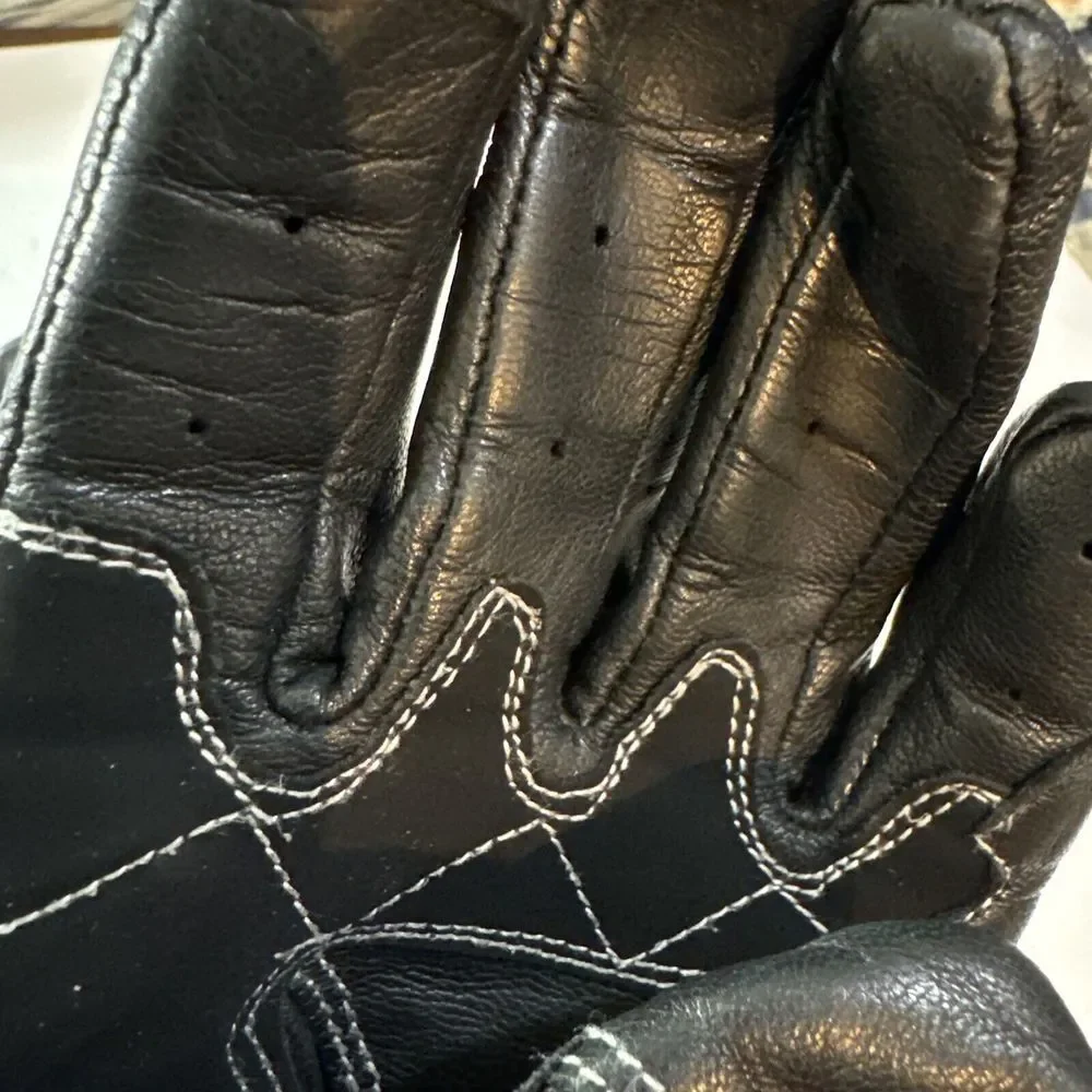 Noru‎ Unisex Size Medium Biking Motorcycle Gloves All Black W/Knuckle Protection